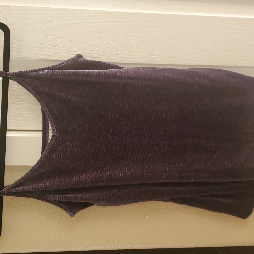 Velvet tank